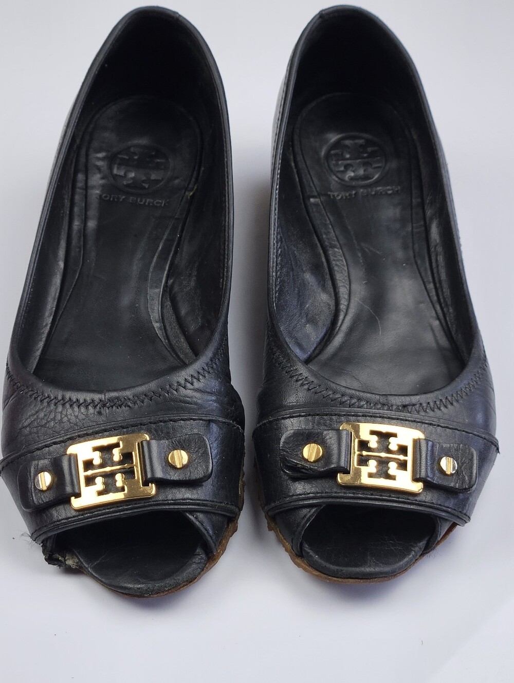 Tory Burch Emma Demi Wedge Open Toe Peep Toe Black Flats Gold Emblem Size 8.5